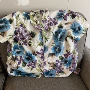 Alfred Dunner woman’s top petite 16 floral print